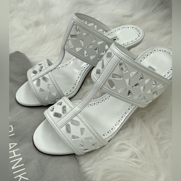 Manolo Blahnik Sophocles Perforated Dual-Band Slide Sandals - Picture 3 of 5